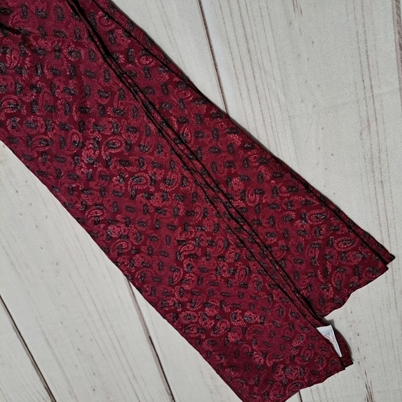 Red Paisley Scarf Handmade - Picture 5 of 7